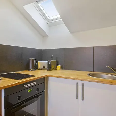 Studio In The Heart Of Near The - Welkeys Apartment